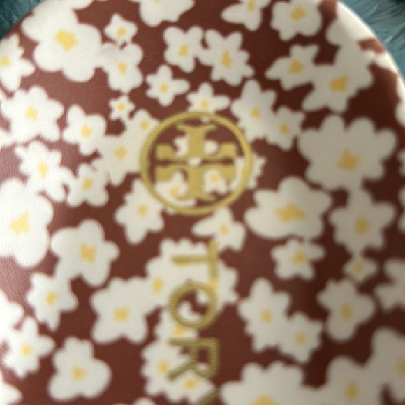 TORY BURCH FLIP FLOPS/Sandals. REDUCED!! - Picture 4 of 6